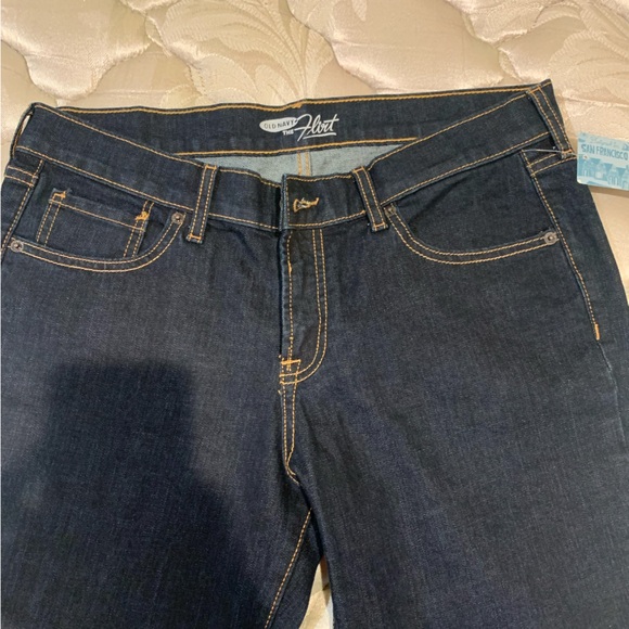 Old Navy “flirt” Bootcut Jeans - Picture 4 of 5